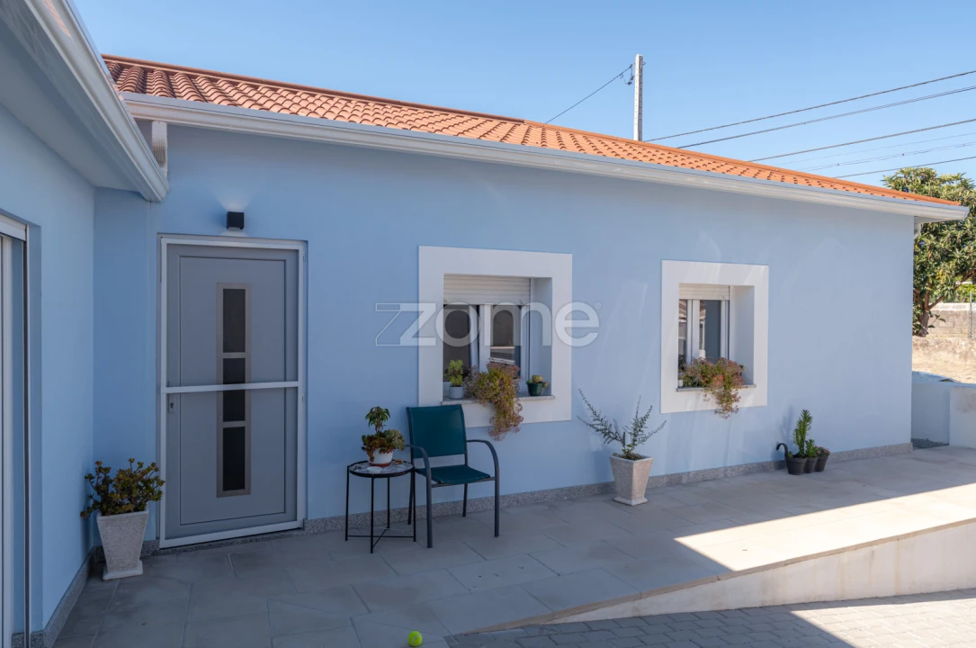 Moradia T2 para Venda em Trouxemil e Torre de Vilela Foto 32
