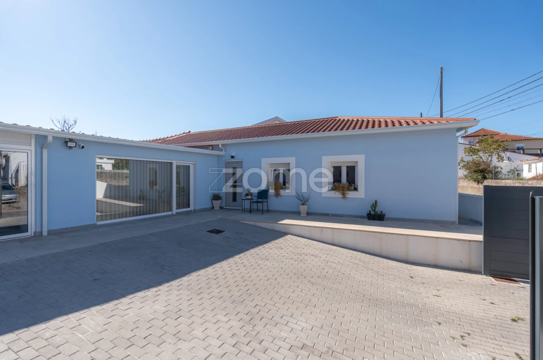 Moradia T2 para Venda em Trouxemil e Torre de Vilela Foto 28