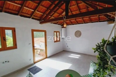 Moradia T2 para Venda em Trezoi