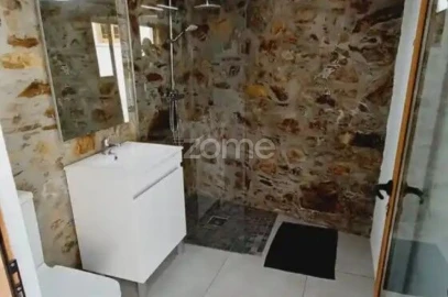 Moradia T2 para Venda em Trezoi