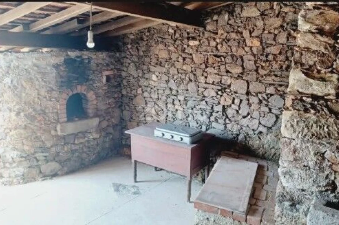 Moradia T2 para Venda em Trezoi Foto 27