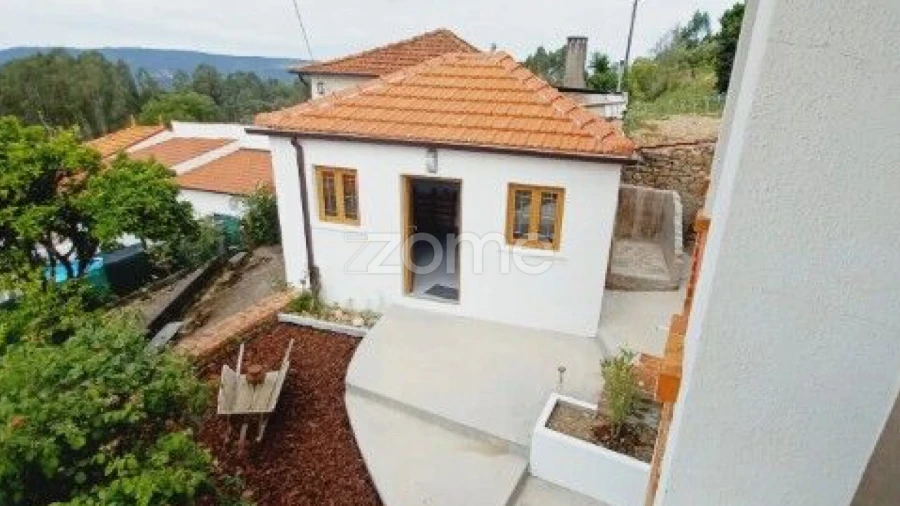 Moradia T2 para Venda em Trezoi