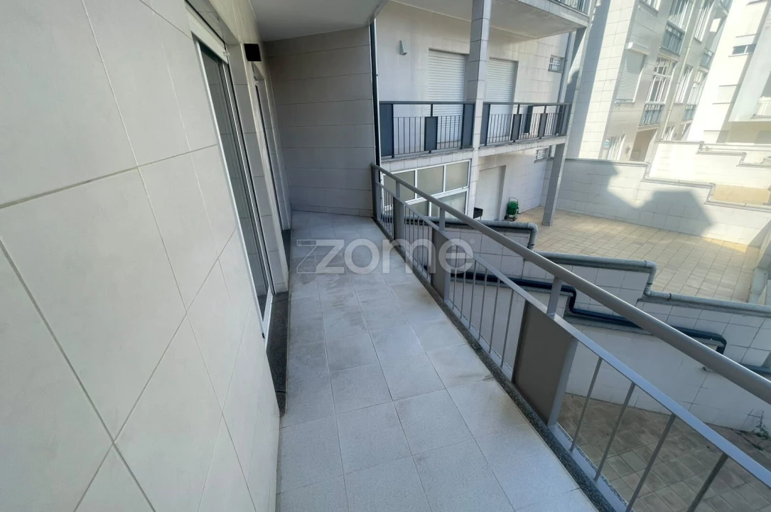 Apartamento T3 para Arrendamento em Viseu Foto 1