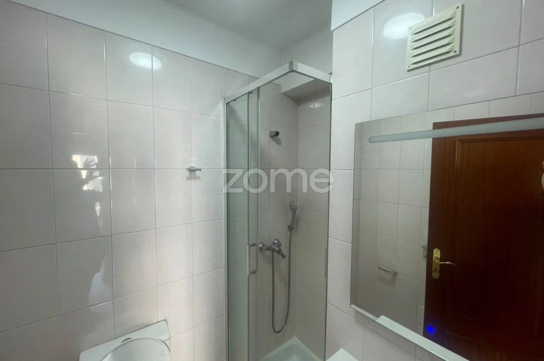 Apartamento T3 para Arrendamento em Viseu Foto 4