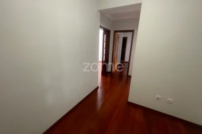 Apartamento T3 para Arrendamento em Viseu