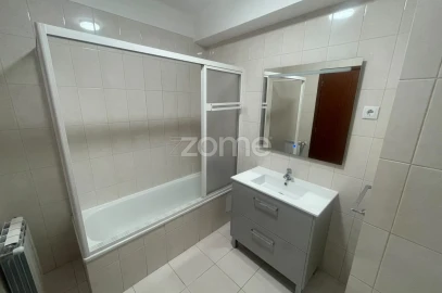 Apartamento T3 para Arrendamento em Viseu