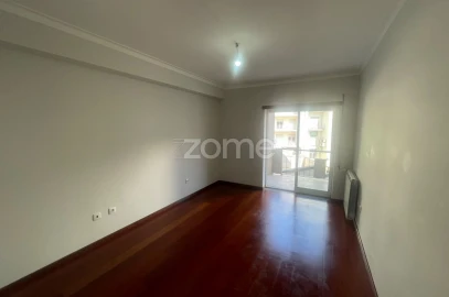 Apartamento T3 para Arrendamento em Viseu