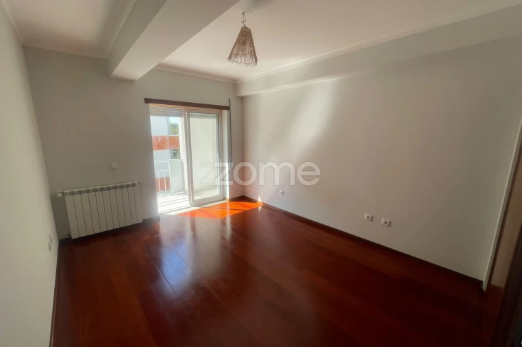 Apartamento T3 para Arrendamento em Viseu Foto 15