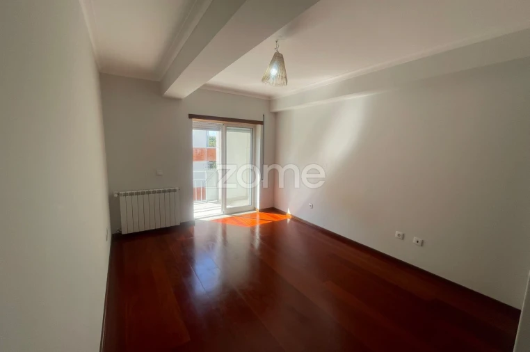 Apartamento T3 para Arrendamento em Viseu Foto 13