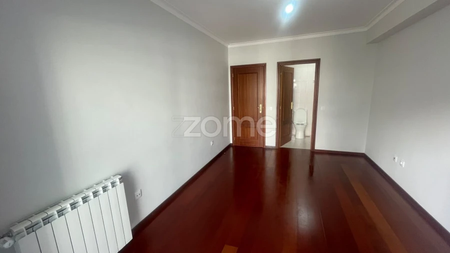 Apartamento T3 para Arrendamento em Viseu