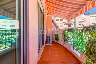 Apartamento T3 para Venda em Costa da Caparica