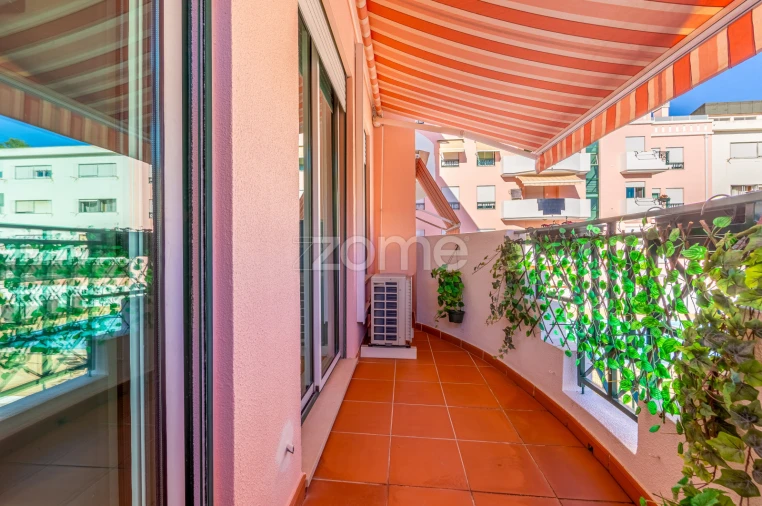 Apartamento T3 para Venda em Costa da Caparica Foto 24