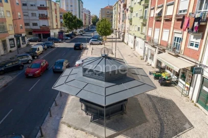 Negócio para Venda em Queluz e Belas