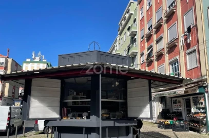 Negócio para Venda em Queluz e Belas