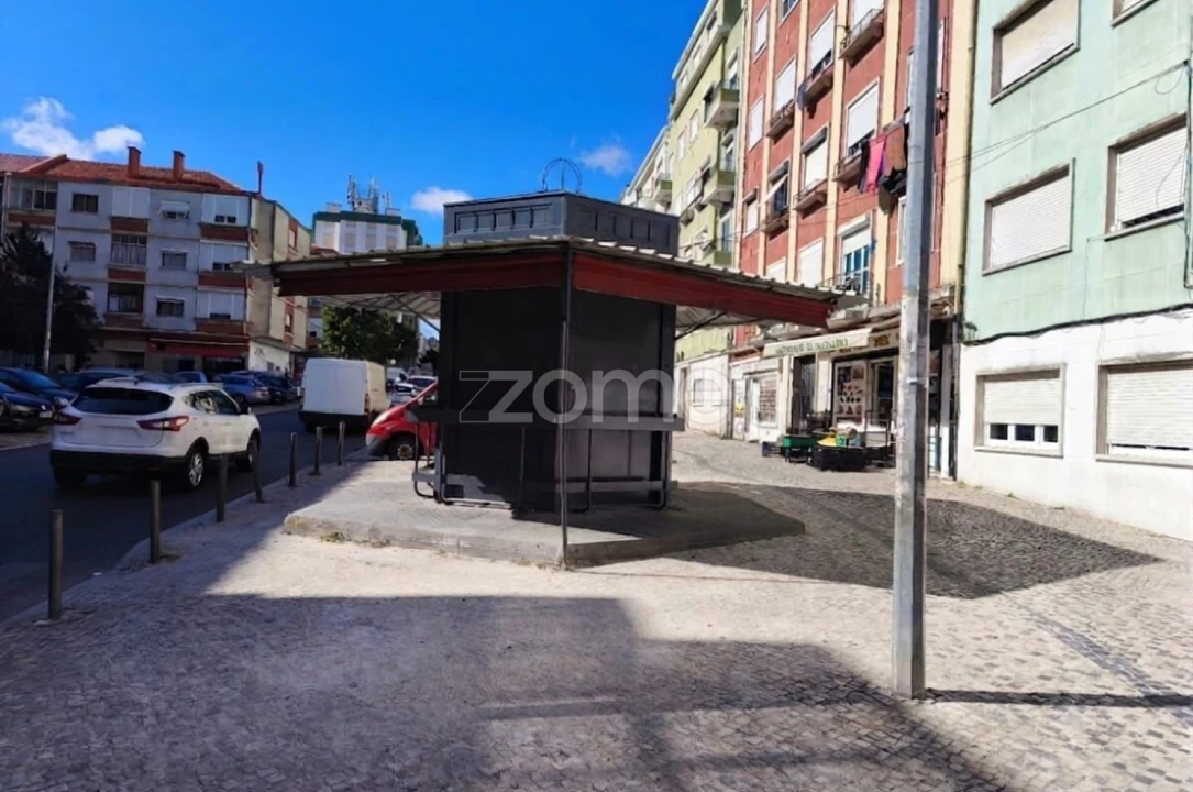Negócio para Venda em Queluz e Belas Foto 2