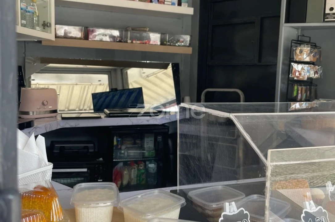 Negócio para Venda em Queluz e Belas Foto 12