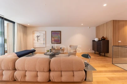 Apartamento T4 para Venda em Aldoar, Foz do Douro e Nevogilde