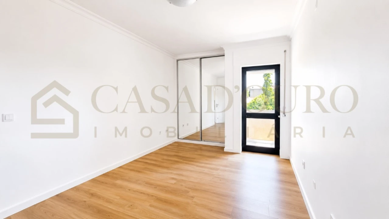 Apartamento T2 para Venda em Rio Tinto Foto 10