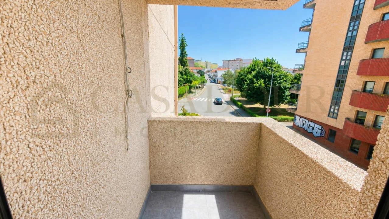Apartamento T2 para Venda em Rio Tinto Foto 16
