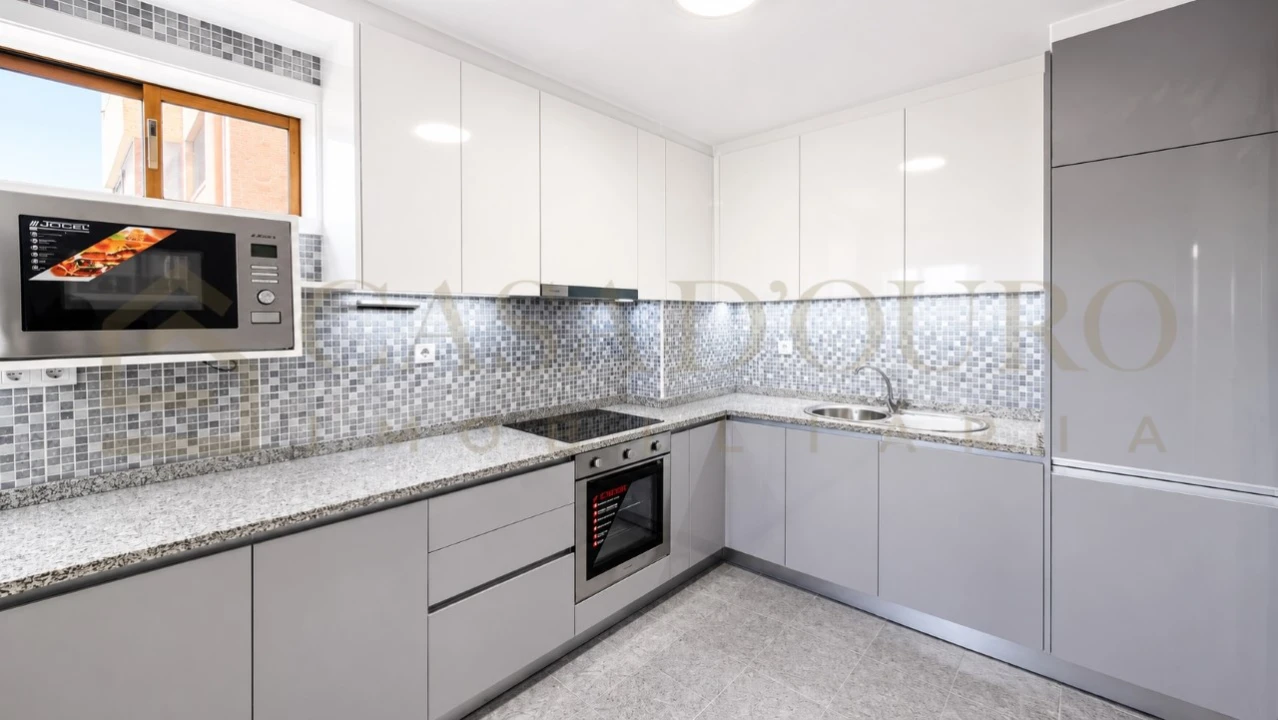 Apartamento T2 para Venda em Rio Tinto Foto 1