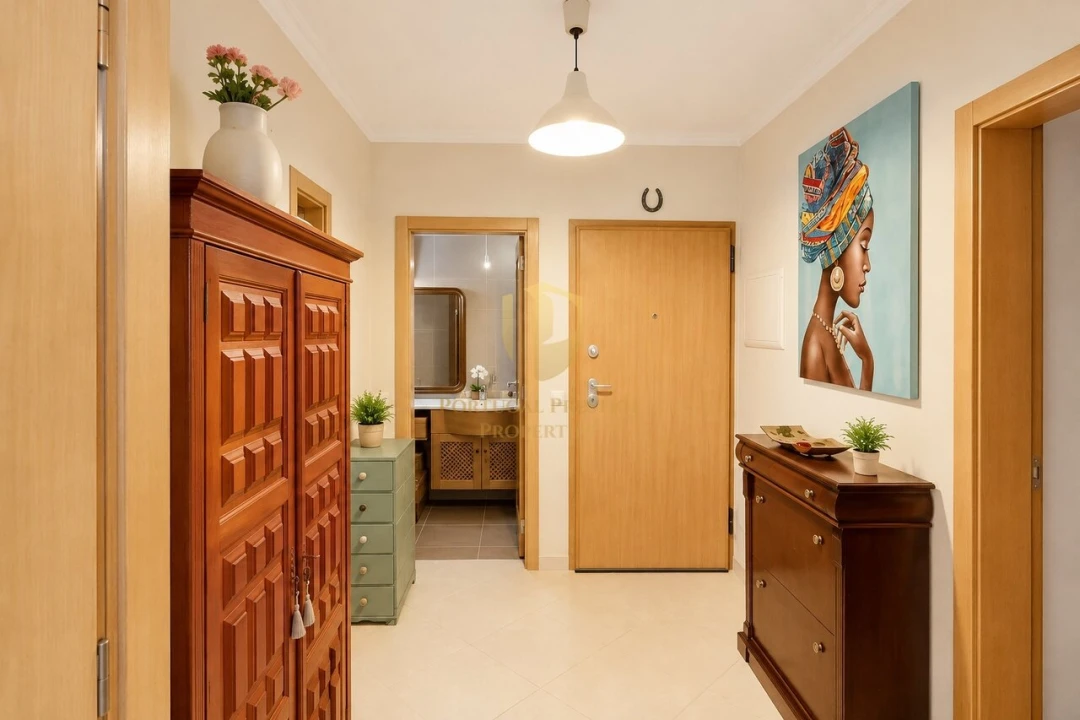 Apartamento T3 para Venda em Quelfes Foto 4