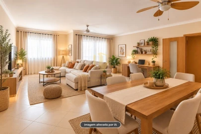Apartamento T3 para Venda em Quelfes