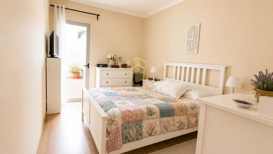 Apartamento T3 para Venda em Quelfes Foto 25