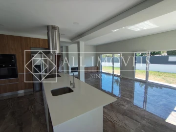 Moradia T5 para Venda em Azeitão (São Lourenço e São Simão)