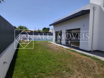 Moradia T5 para Venda em Azeitão (São Lourenço e São Simão)