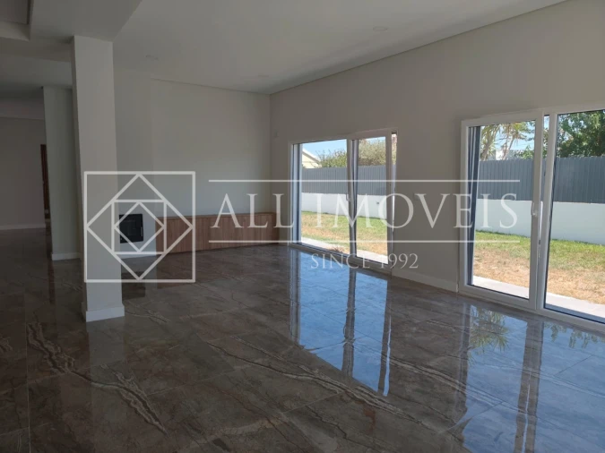Moradia T5 para Venda em Azeitão (São Lourenço e São Simão) Foto 5