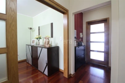 Moradia T4 para Venda em Pedroso e Seixezelo