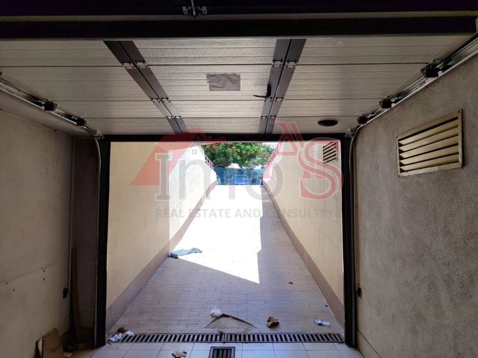 Garagem para Arrendamento em Costa da Caparica Foto 5