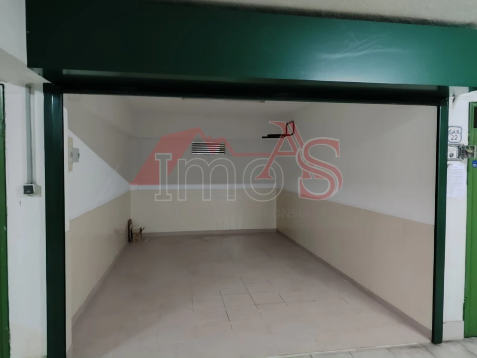 Garagem para Arrendamento em Costa da Caparica Foto 4