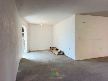Moradia T2 para Venda em Rio de Moinhos
