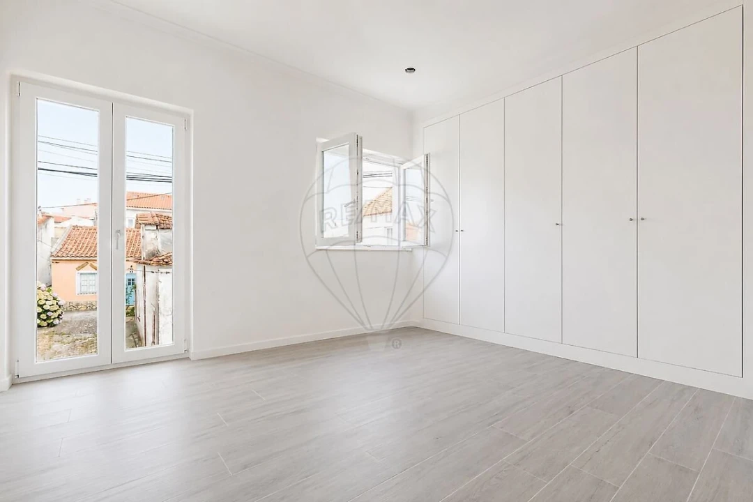 Apartamento T2 para Venda em São Martinho do Porto Foto 8