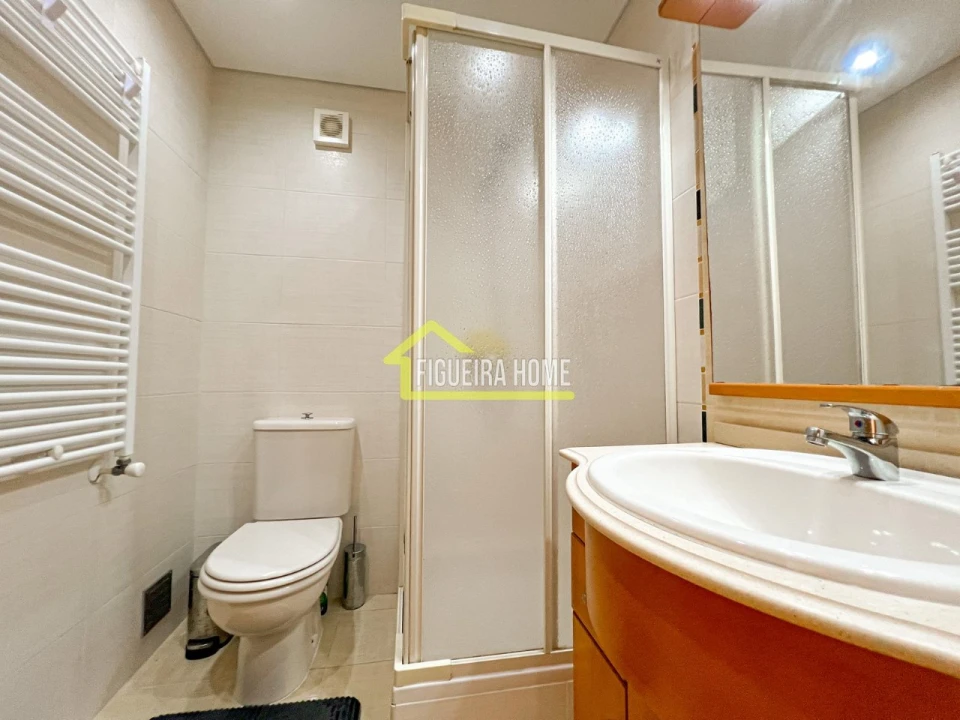 Moradia T6 para Venda em Tavarede Foto 49