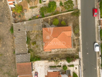 Moradia T4 para Venda em Rio de Mouro