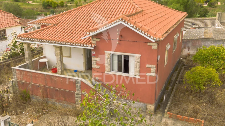 Moradia T4 para Venda em Rio de Mouro
