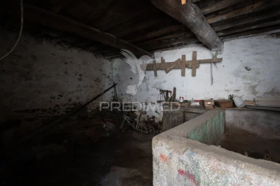 Moradia T0 para Venda em Peso da Régua e Godim