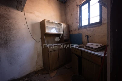Moradia T0 para Venda em Peso da Régua e Godim