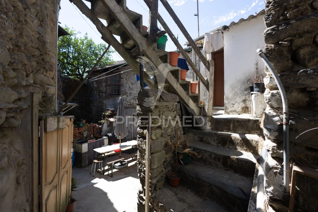 Moradia T0 para Venda em Peso da Régua e Godim Foto 20