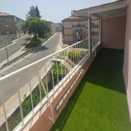 Apartamento T2 para Venda em Queluz e Belas