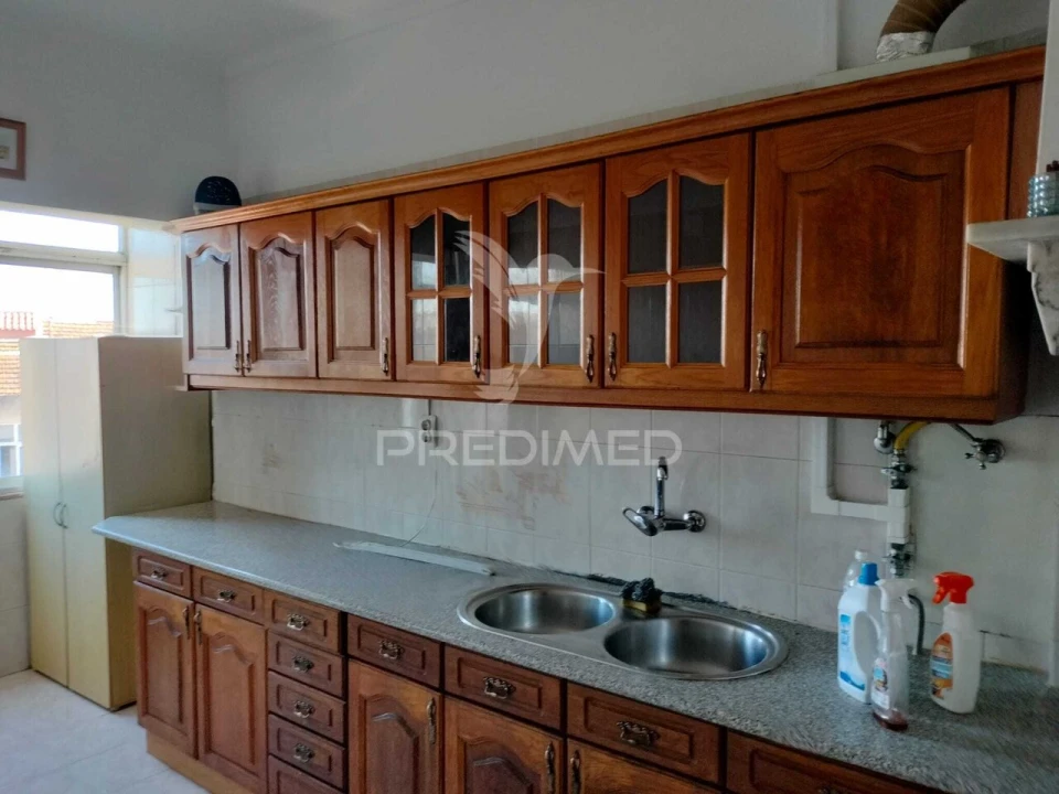 Apartamento T1 para Venda em Seixal, Arrentela e Aldeia de Paio Pires Foto 1