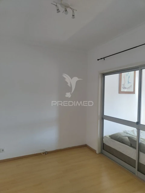 Apartamento T1 para Venda em Seixal, Arrentela e Aldeia de Paio Pires