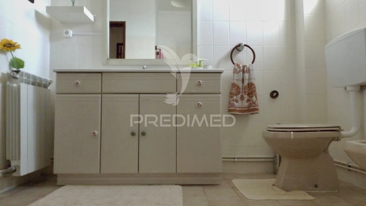 Apartamento T3 para Venda em Marinha Grande Foto 31