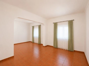 Moradia T5 para Venda em Fronteira