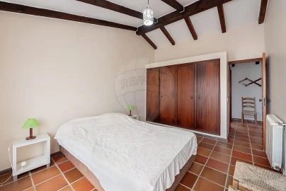Moradia T8 para Venda em Vila do Bispo e Raposeira