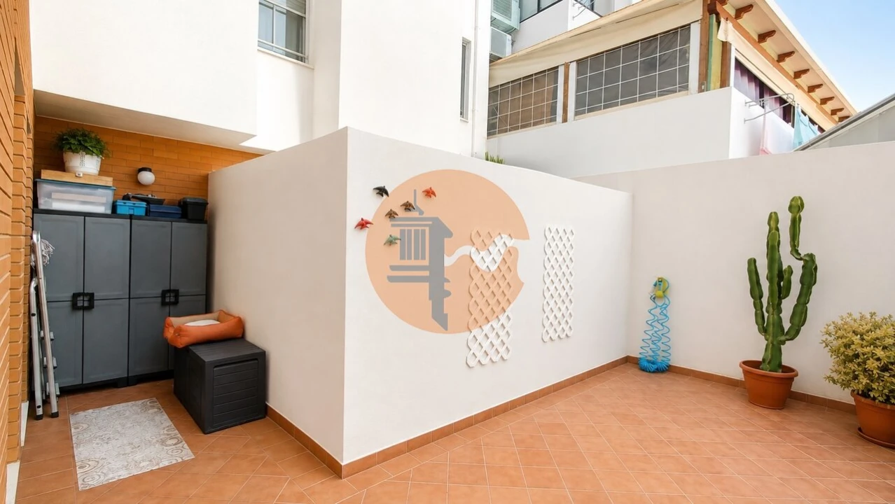 Apartamento T3 para Venda em Quelfes Foto 26
