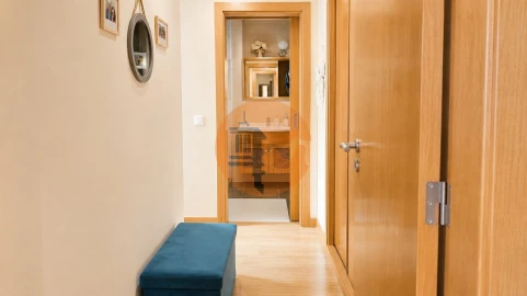 Apartamento T3 para Venda em Quelfes