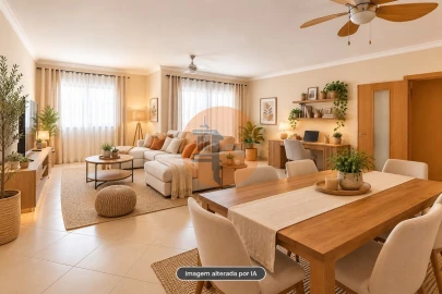 Apartamento T3 para Venda em Quelfes